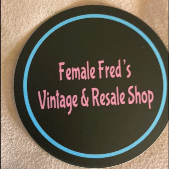 Meet your Posher, Shelli - Picture 2 of 15